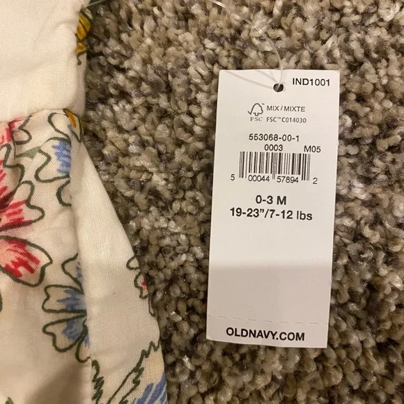 Brand New Flowered Outfit - Picture 4 of 9